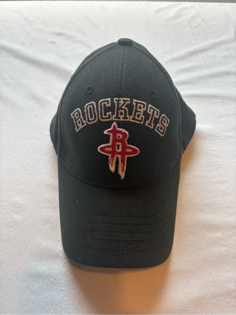 Houston Rockets Black Baseball Cap with Red Logo ‘47 Brand Stretch fit